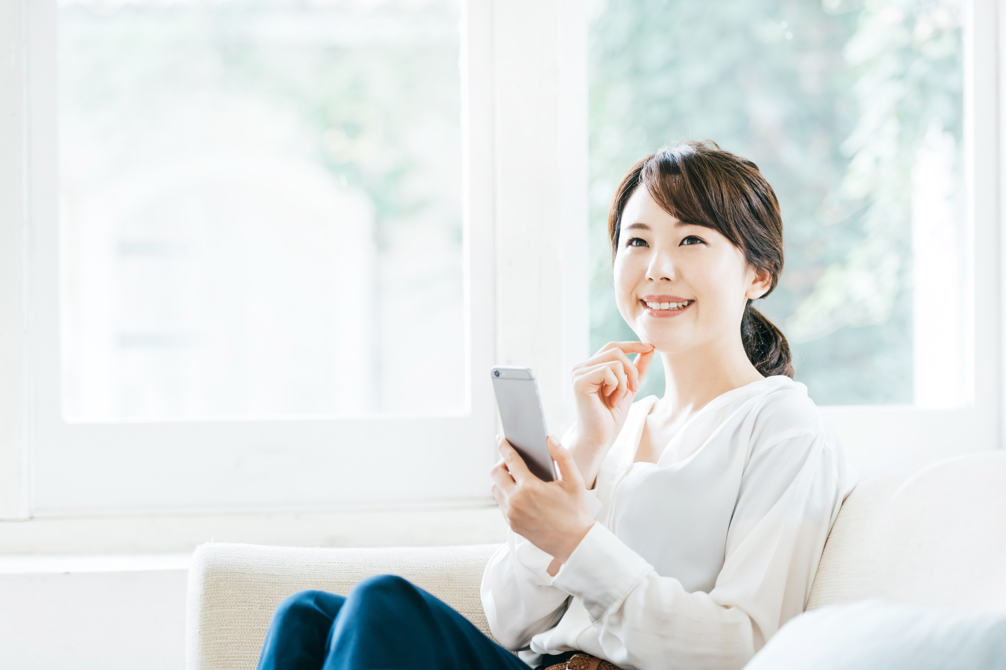 UQ mobileならオンライン申し込みで簡単に!購入後のサポートは店舗でも可能!